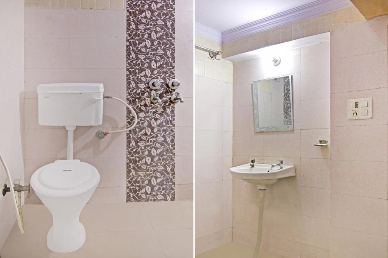 Flagship Hotel Decent Stay Near Pvr Vikaspuri Delhi New Delhi Ngoại thất bức ảnh