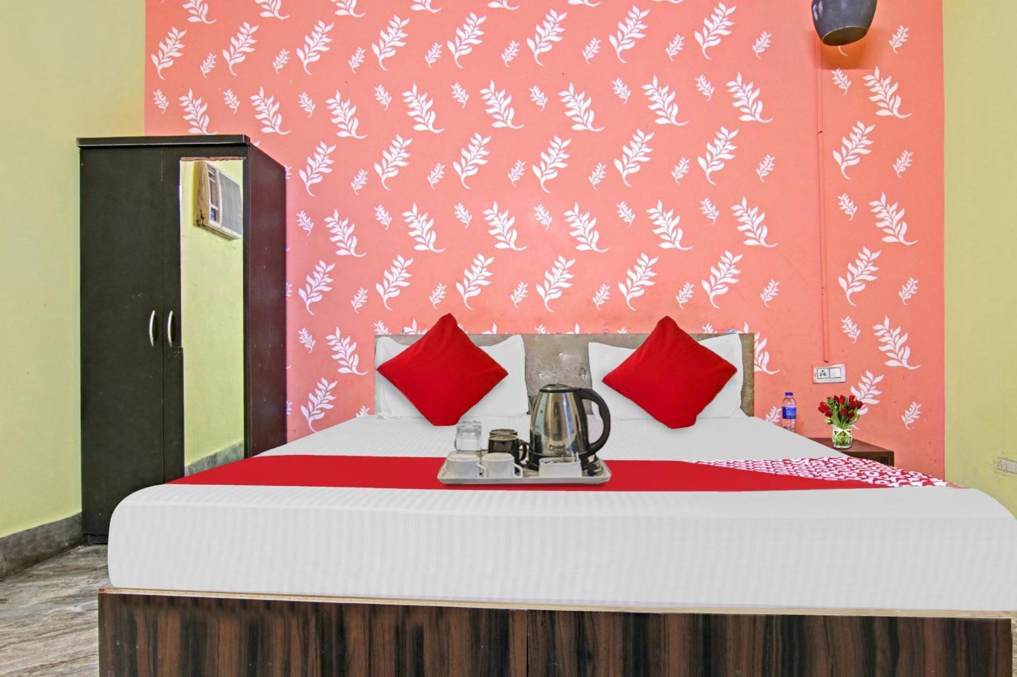 Flagship Hotel Decent Stay Near Pvr Vikaspuri Delhi New Delhi Ngoại thất bức ảnh